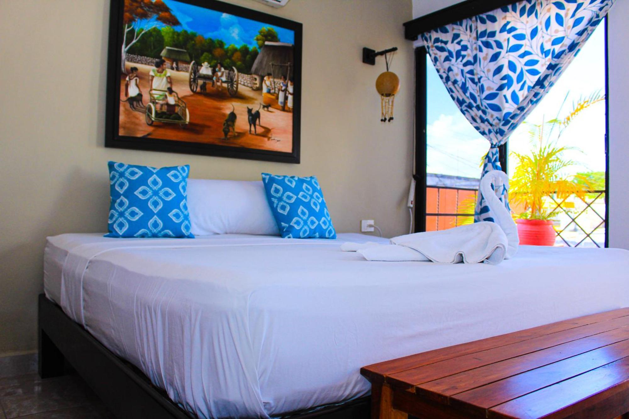 Hostal Tunich Naj & Hotel Valladolid  Szoba fotó